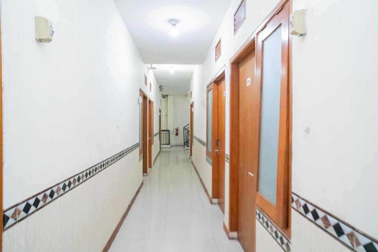 Reddoorz Near Flyover Arjosari Malang Exteriér fotografie
